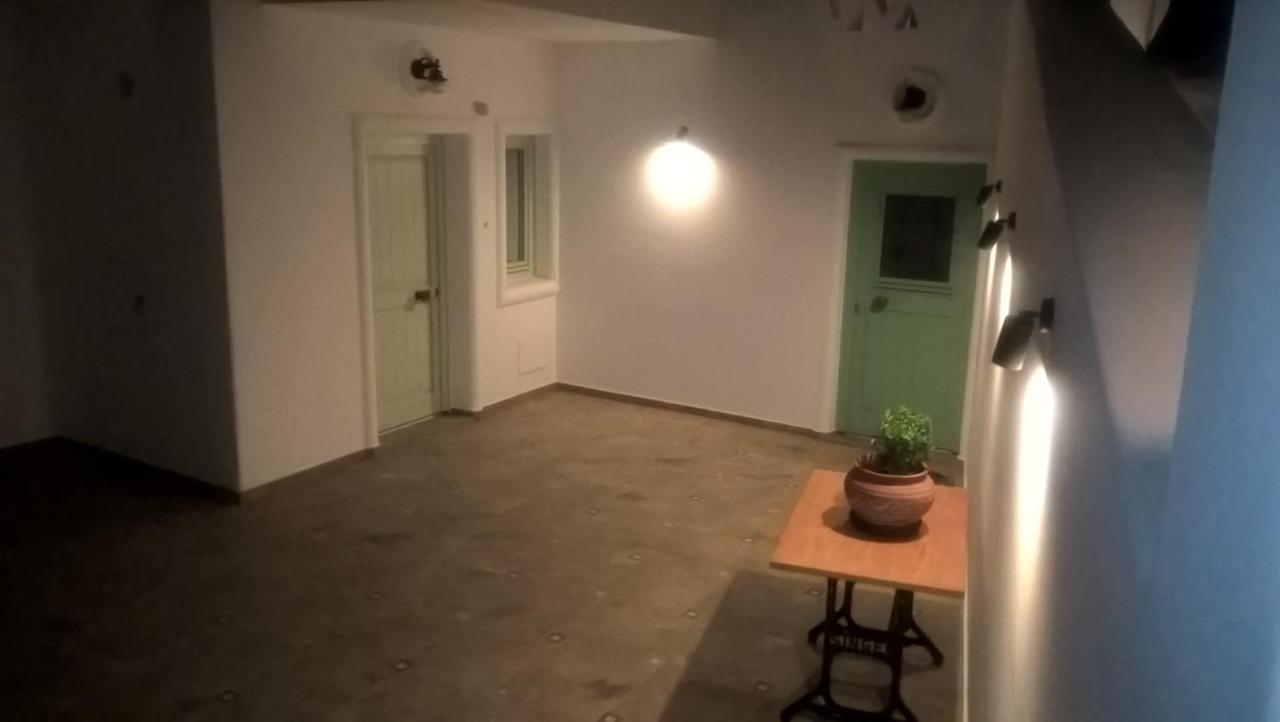 Gyrouli 1 Apartment Pera Gyalos Luaran gambar