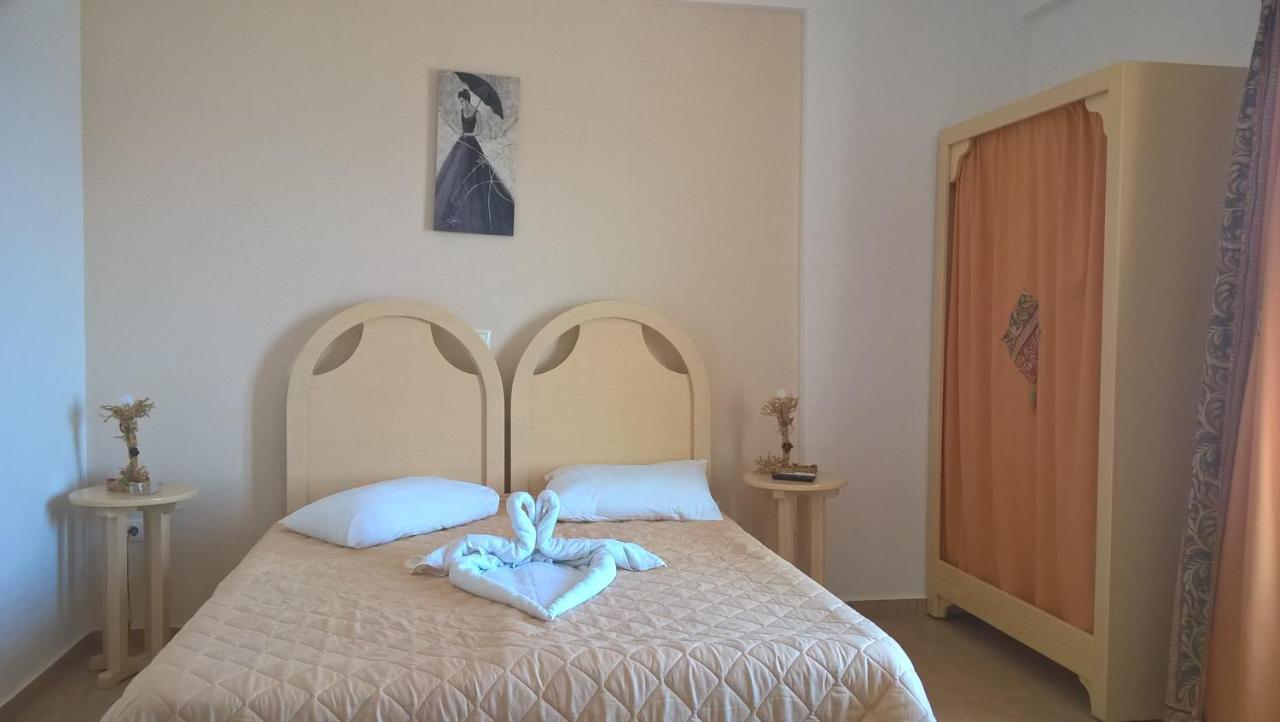 Gyrouli 1 Apartment Pera Gyalos Luaran gambar